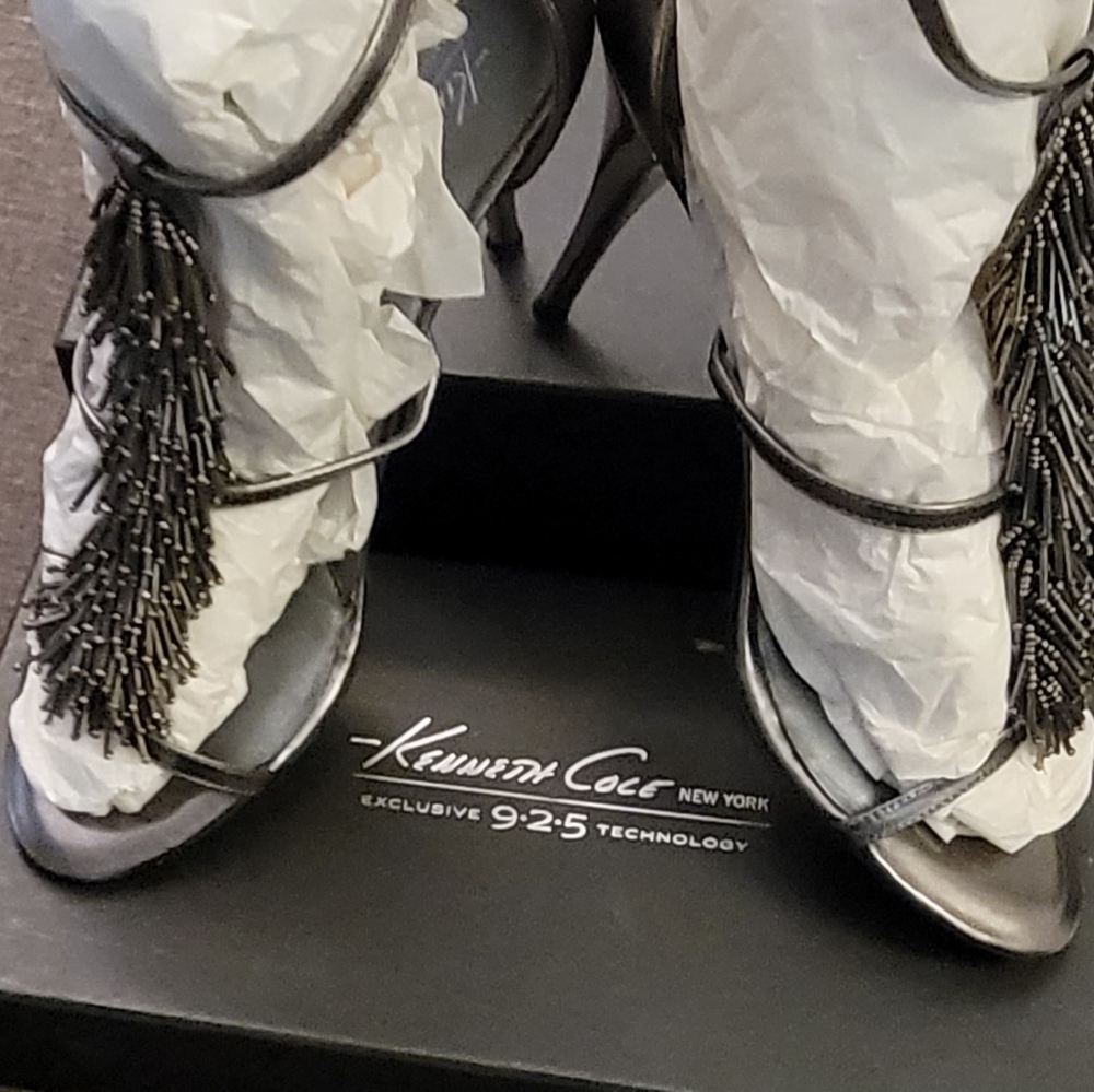 Shoes - Picture 2 of 5